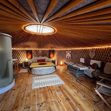Jurta Hotel Balatongyoeroek Zewnętrze zdjęcie